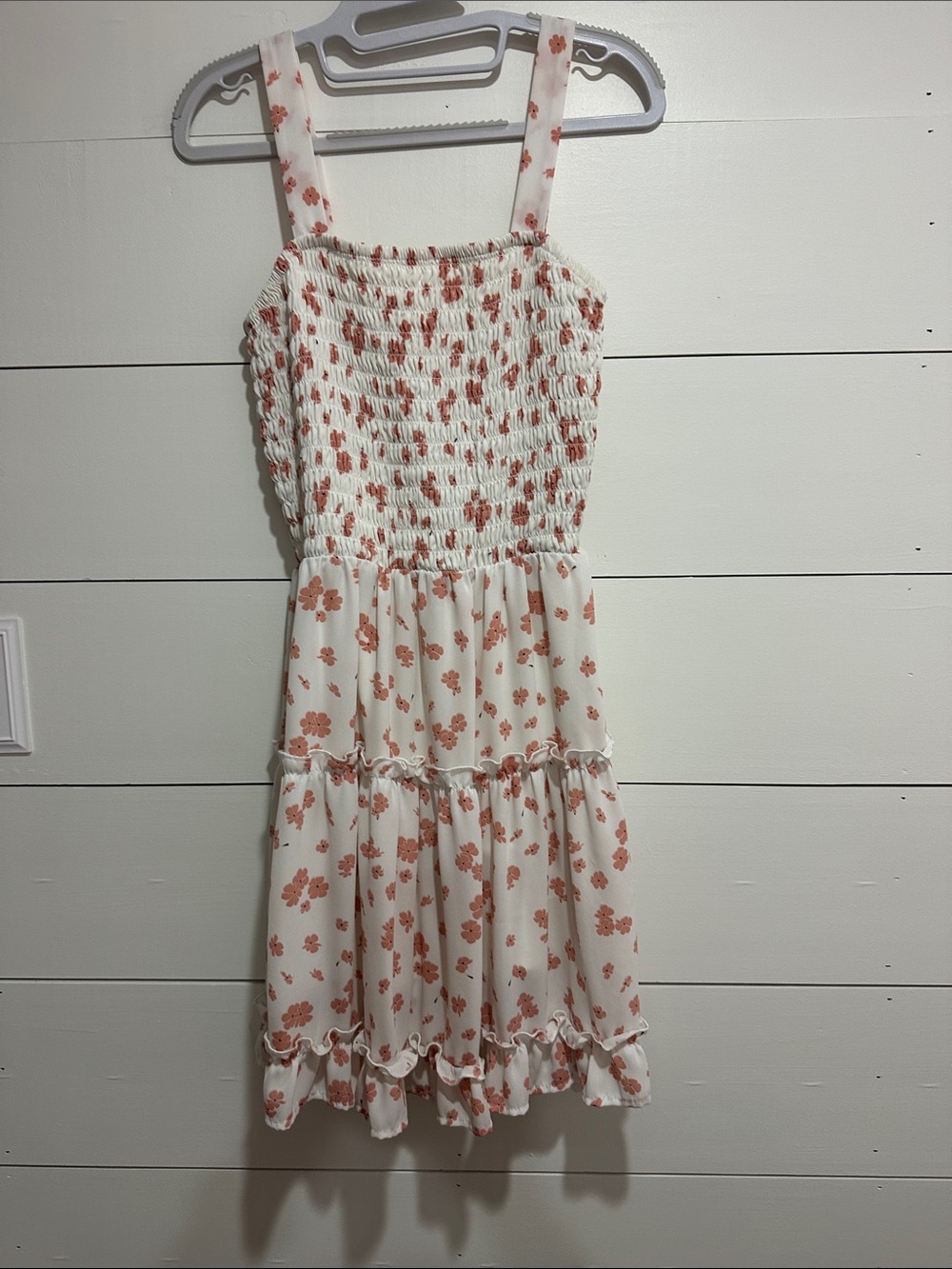 Jessica Simpson Ivory Sundress with Peach Floral Print Size Medium